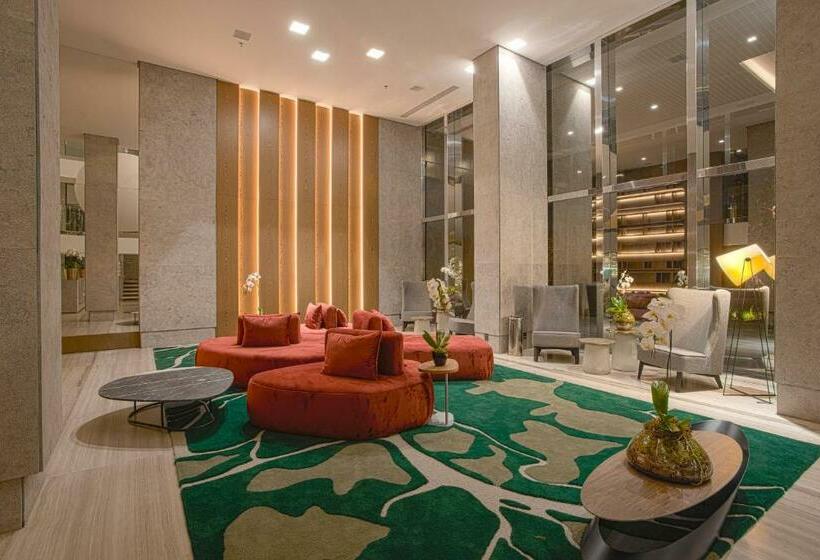 Suryaa Hotel Pinhais, Curio Collection By Hilton