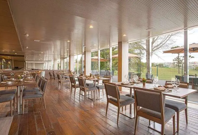 Suryaa Hotel Pinhais, Curio Collection By Hilton