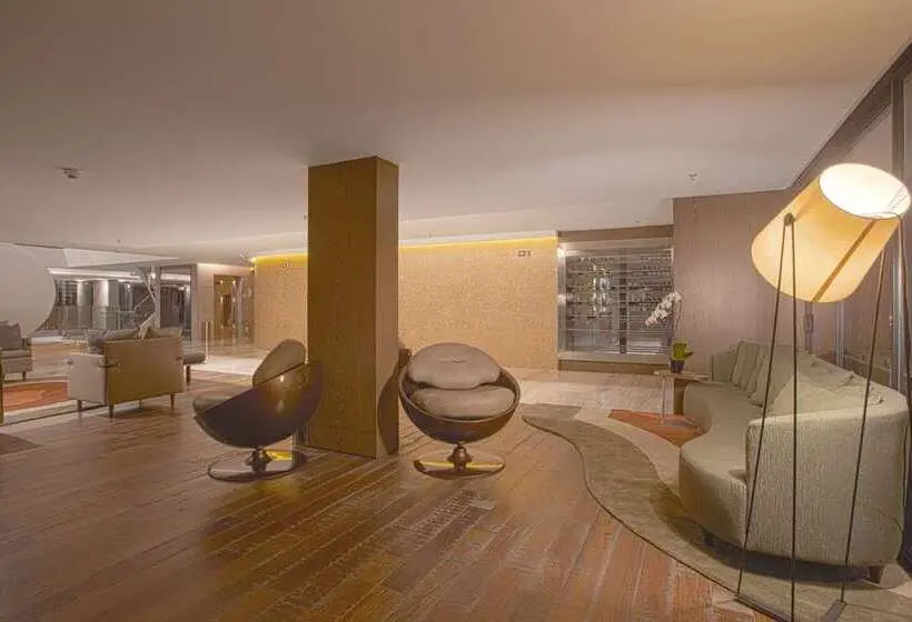 Suryaa Hotel Pinhais, Curio Collection By Hilton