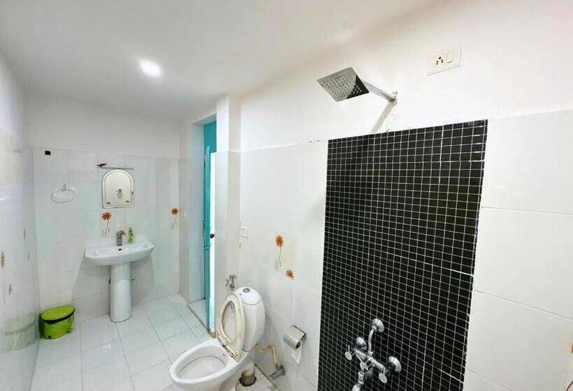 Soul Hostels, Varkala   Black Beach