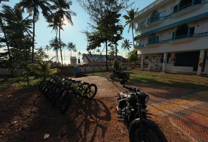 Soul Hostels, Varkala   Black Beach