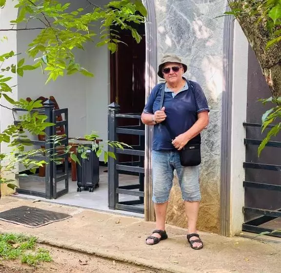 هتل C B S Resort Udawalawe