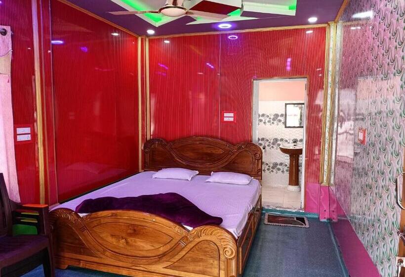 Отель O Wild Flower Home Stay