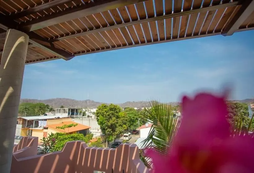 هتل Posada La Entrega