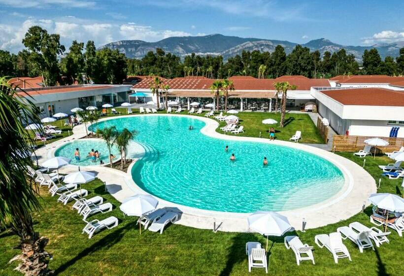 فندق Resort Acqua Di Venere