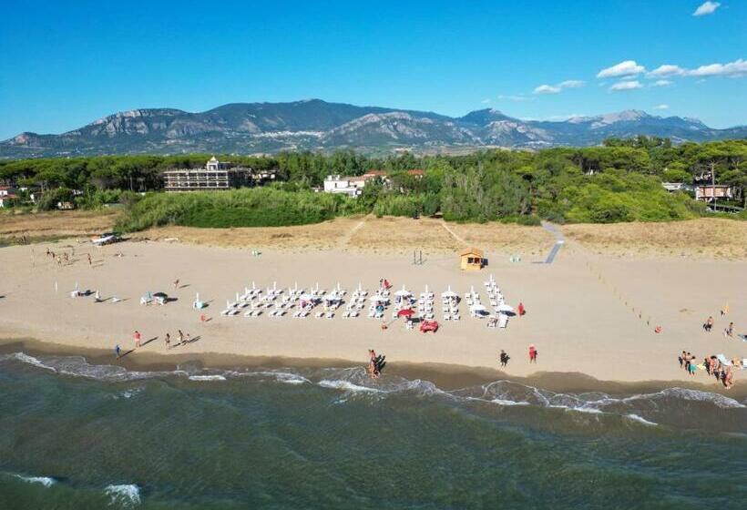 فندق Resort Acqua Di Venere