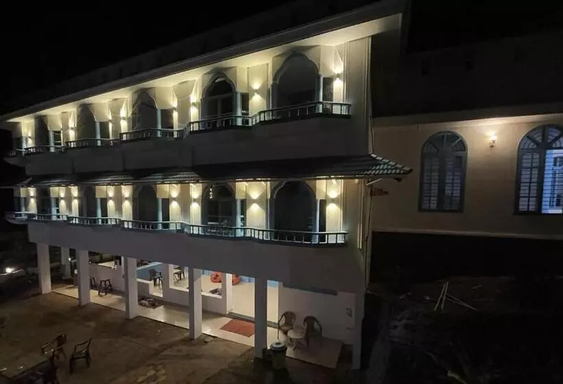 Soul Hostels, Varkala   Black Beach