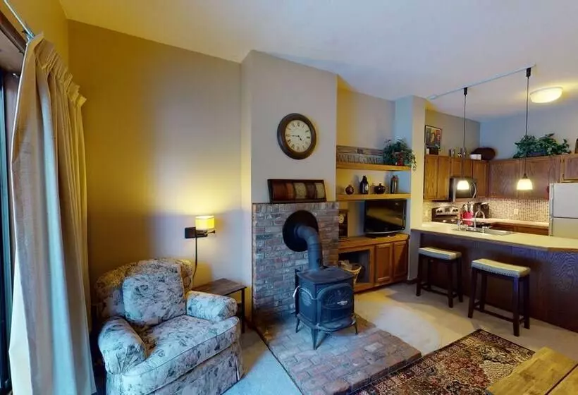 Wintergreen 106 Cozy And Peaceful Condo, Conveniently Located Between Killington And Pittsfield 1