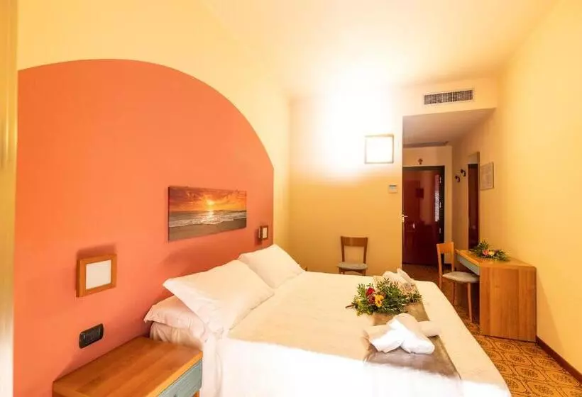 ホテル Xxv Aprile Casa Per Ferie
