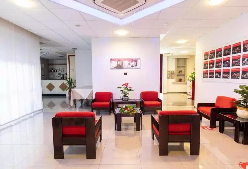 ホテル Xxv Aprile Casa Per Ferie