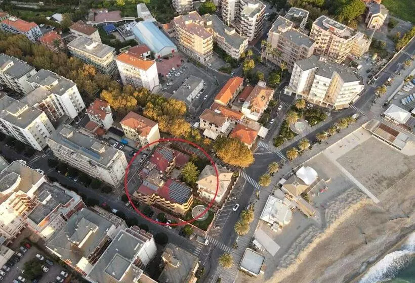 ホテル Xxv Aprile Casa Per Ferie