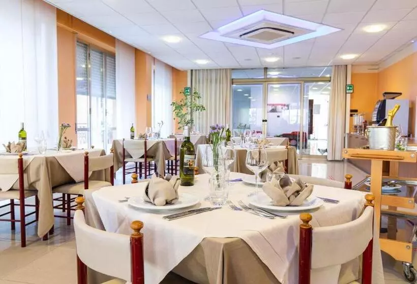 ホテル Xxv Aprile Casa Per Ferie