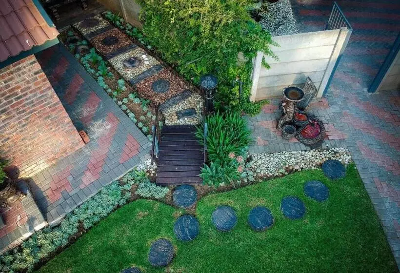 ベッドアンドブレックファースト Goldfields Gardens Guesthouse