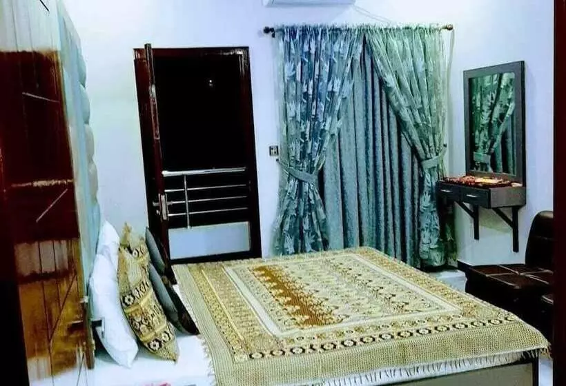 هتل Galaxy Inn Near Karachi Airport & Aga Khan Hospital