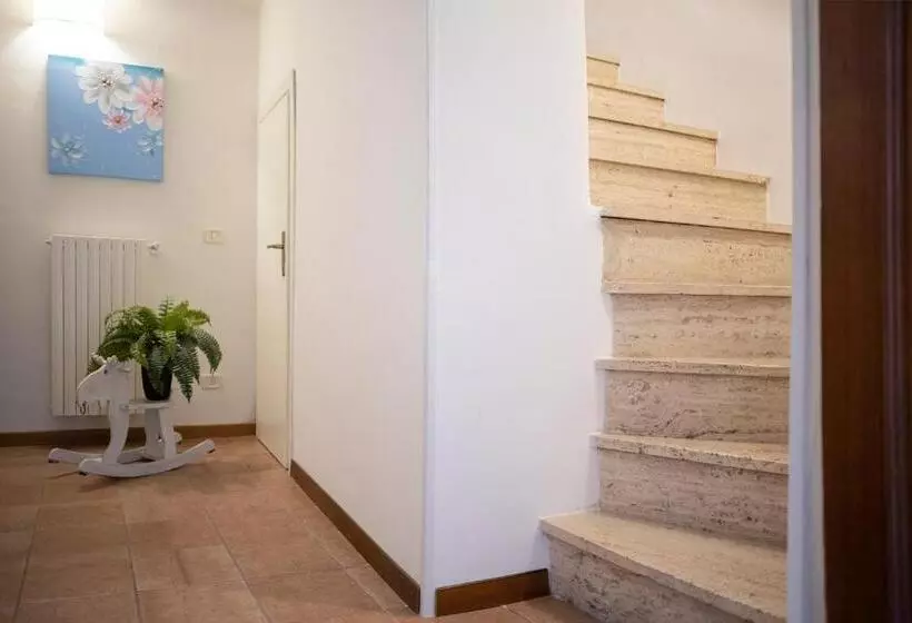 Majatalo Casa Vèra Camelia Apartment