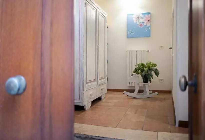 Majatalo Casa Vèra Camelia Apartment