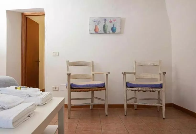 Majatalo Casa Vèra Camelia Apartment