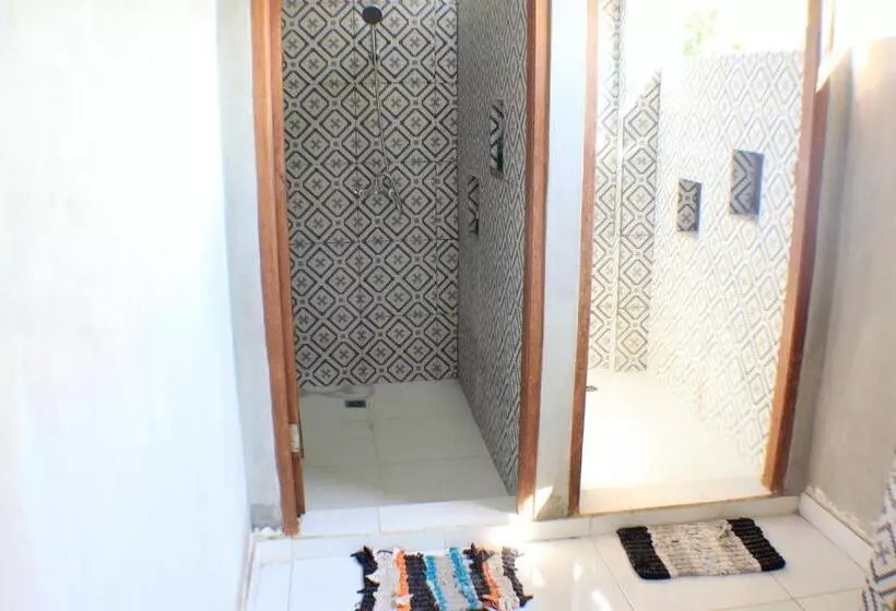 Black Sand Hostel Amed