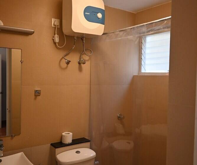 Jungle Hut Annabelle S Beach Apartments At Bernard Simao,calangute,goa