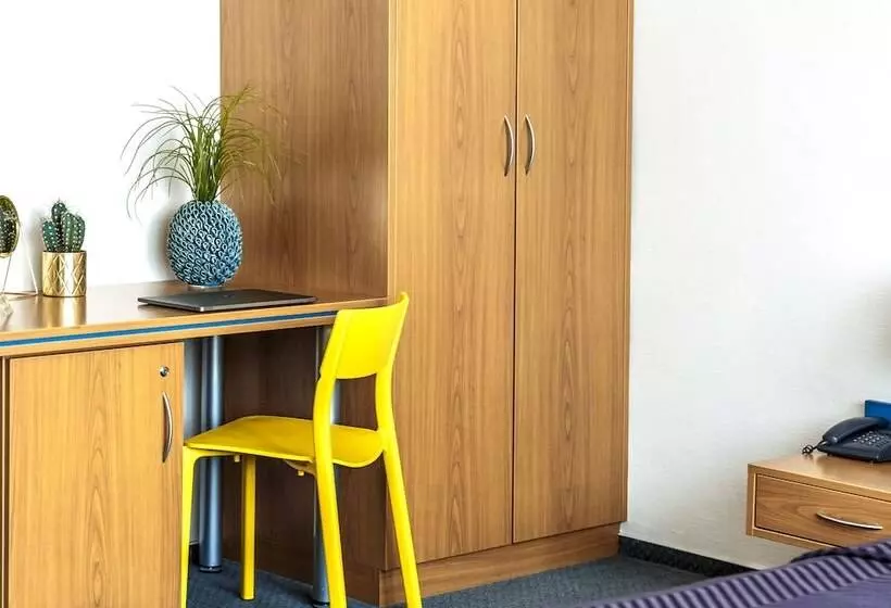 هتل Ambiente Berlin City