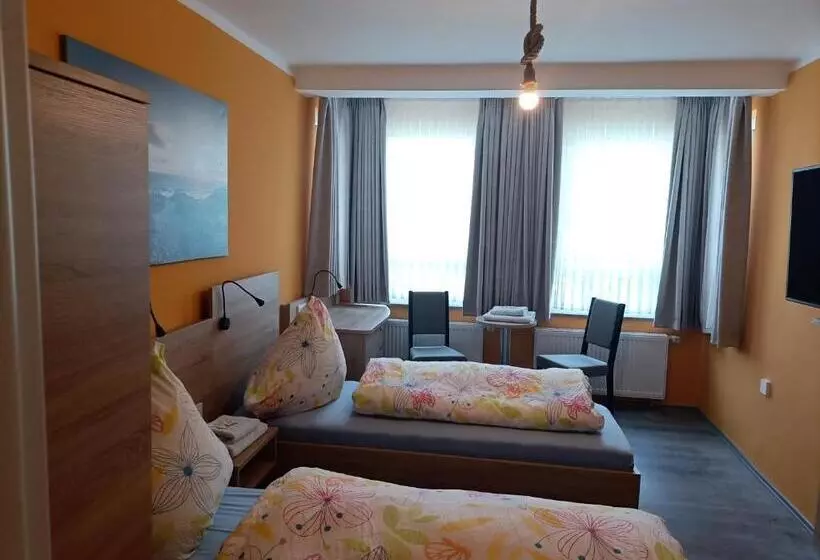 Отель An Der Karlstadt