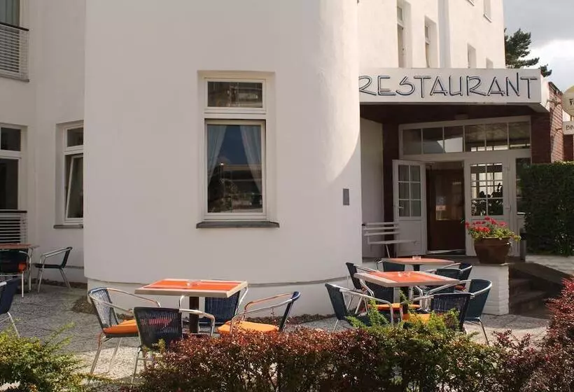 Отель Binzer Hof