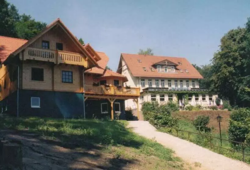 Отель Haus Am See