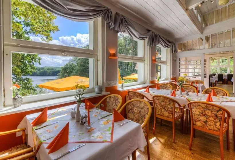 Отель Haus Am See