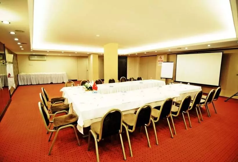 בית מלון כפרי Silivri Park