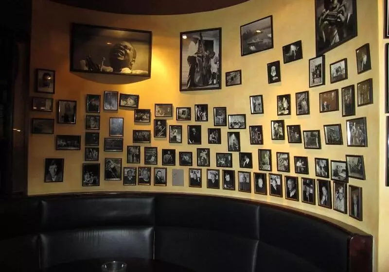 Отель Waldhaus Reinbek