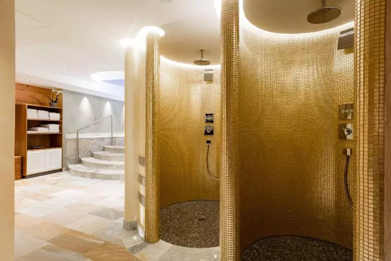 Отель Waldhaus Reinbek