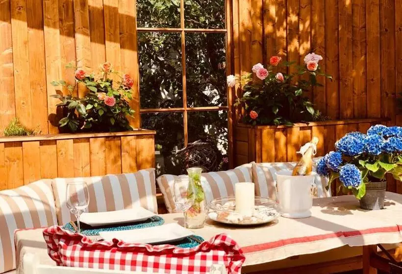 Отель Weißt Du Noch   Gästehäuser & Suiten