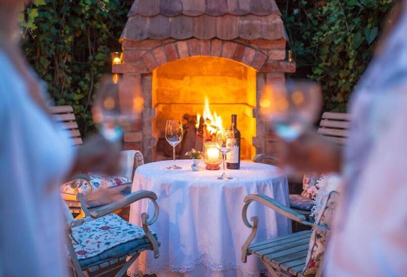 ホテル Weißt Du Noch   Gästehäuser & Suiten