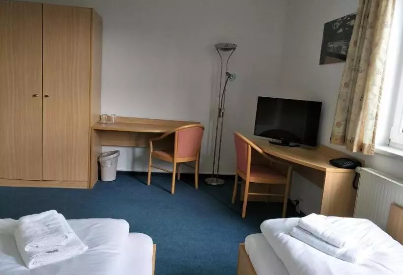 Отель Zum Grünen Tor