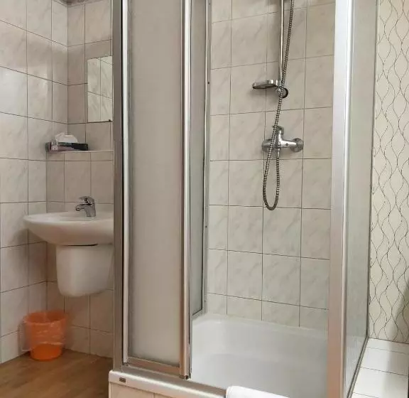 Отель Zum Grünen Tor