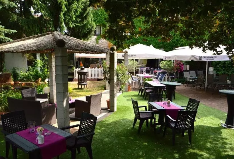 پانسیون Haus Krone