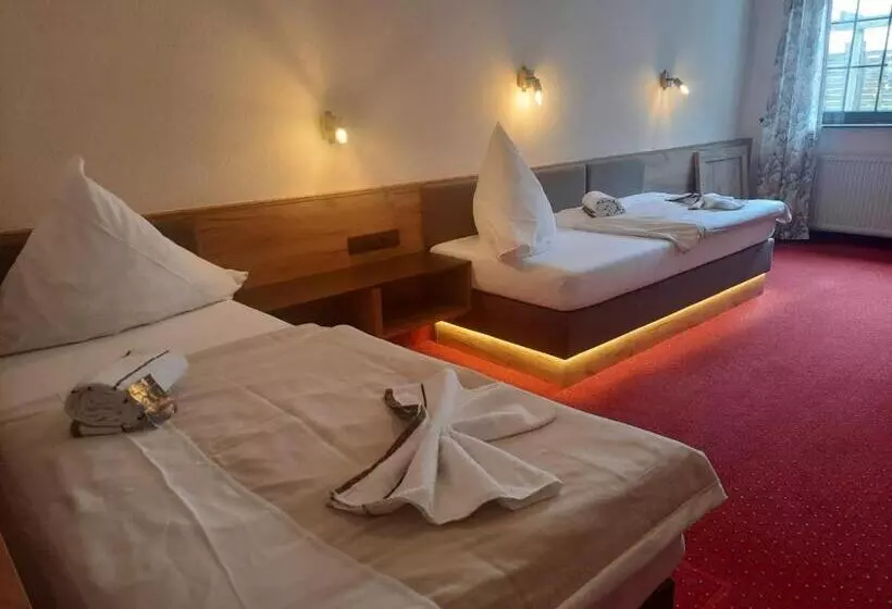 پانسیون Haus Krone