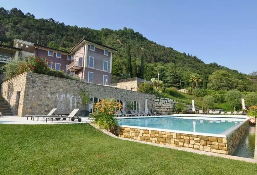 Villa Maria