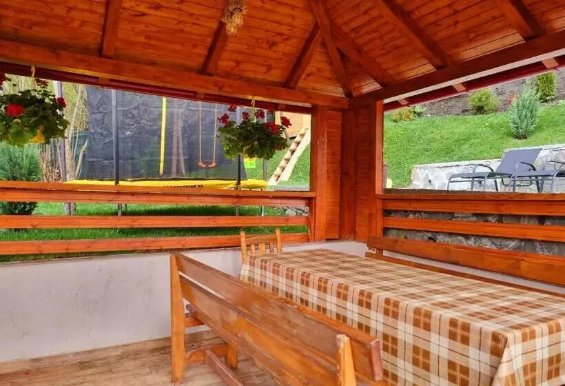 Cazare La Munte Comarnic