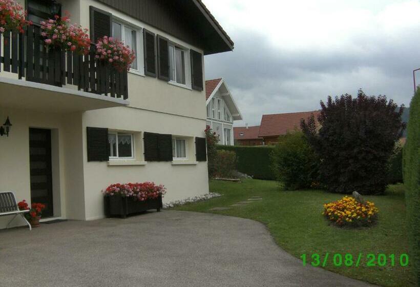 Chez J P Bel Appartement 2 P Classé 3 étoiles Situé Au Calme Avec Terrasse, Jardin Et Wifi Gratuite