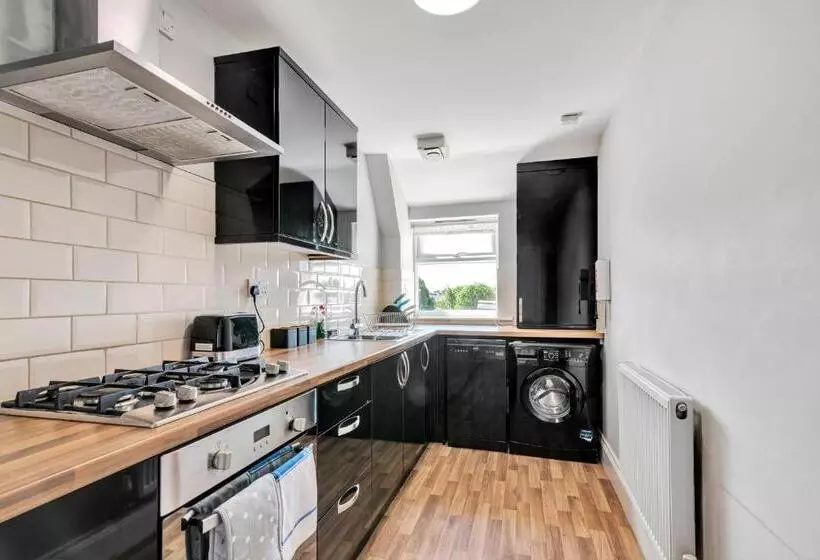 Cool And Chic Duffield Road Apartments