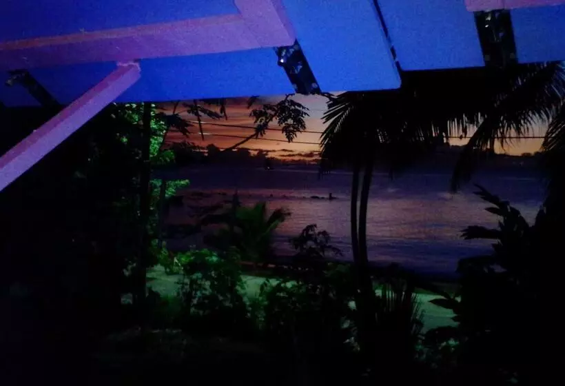 پانسیون Somewhere Special Guesthouse