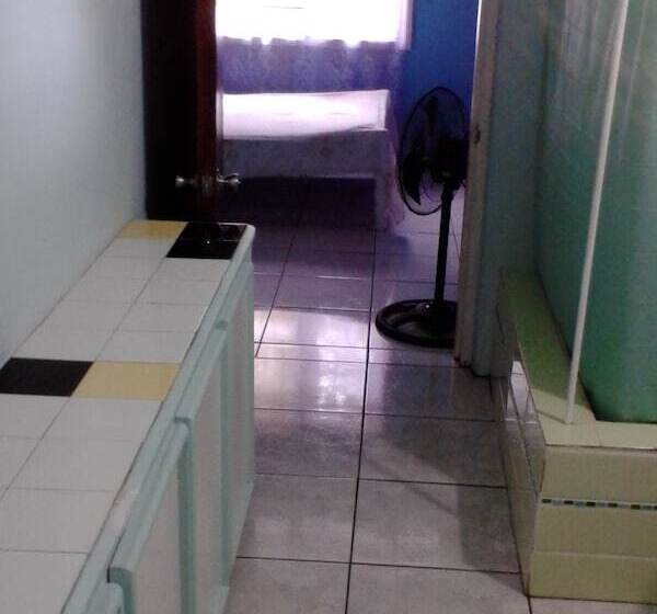 پانسیون Somewhere Special Guesthouse