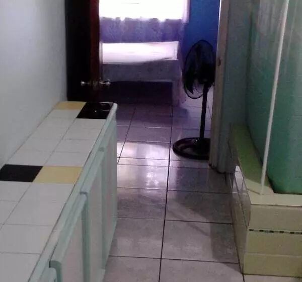 پانسیون Somewhere Special Guesthouse