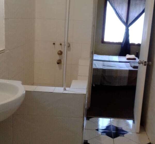 پانسیون Somewhere Special Guesthouse