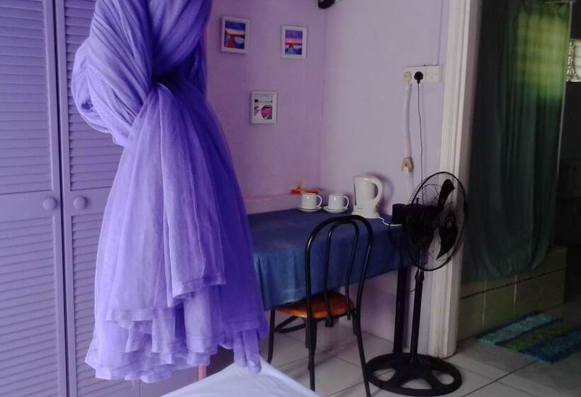 پانسیون Somewhere Special Guesthouse