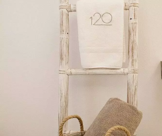 120 Hotel Boutique   Adults Only