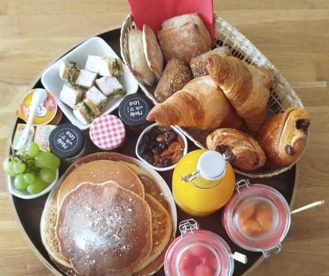 ベッドアンドブレックファースト Le Manoir Chambre D Hôte De Charme Avec Jacuzzi Privatif