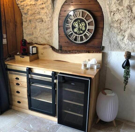 ベッドアンドブレックファースト Le Manoir Chambre D Hôte De Charme Avec Jacuzzi Privatif