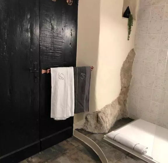 Aamiaismajoitus (B&B) Le Manoir Chambre D Hôte De Charme Avec Jacuzzi Privatif